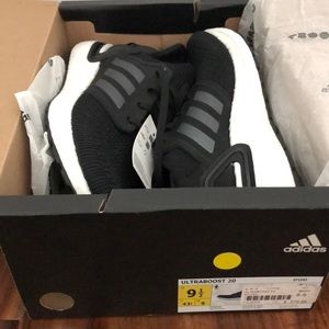 NWT Adidas Ultraboost 20 | black with gray stripes | size 9.5 | EF1043